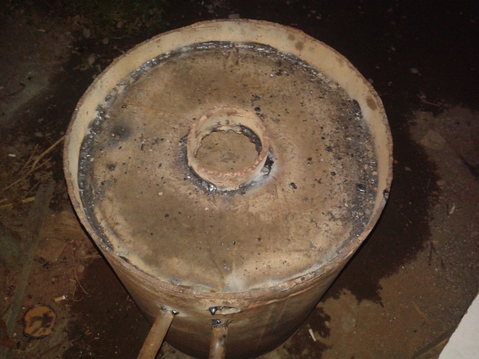 бак, крышка заварена